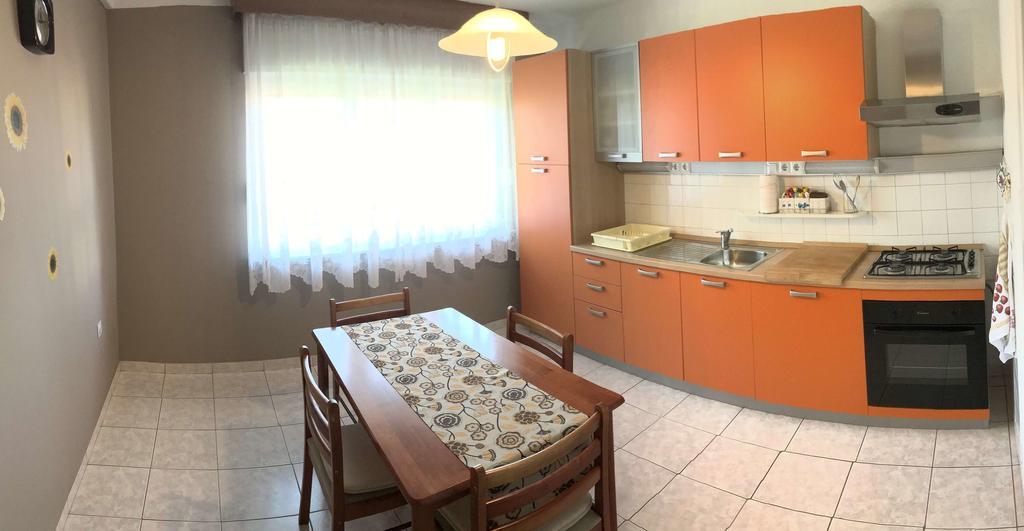 Apartment Luka Pula